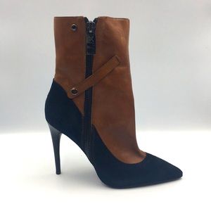 Donald Pliner heeled boots